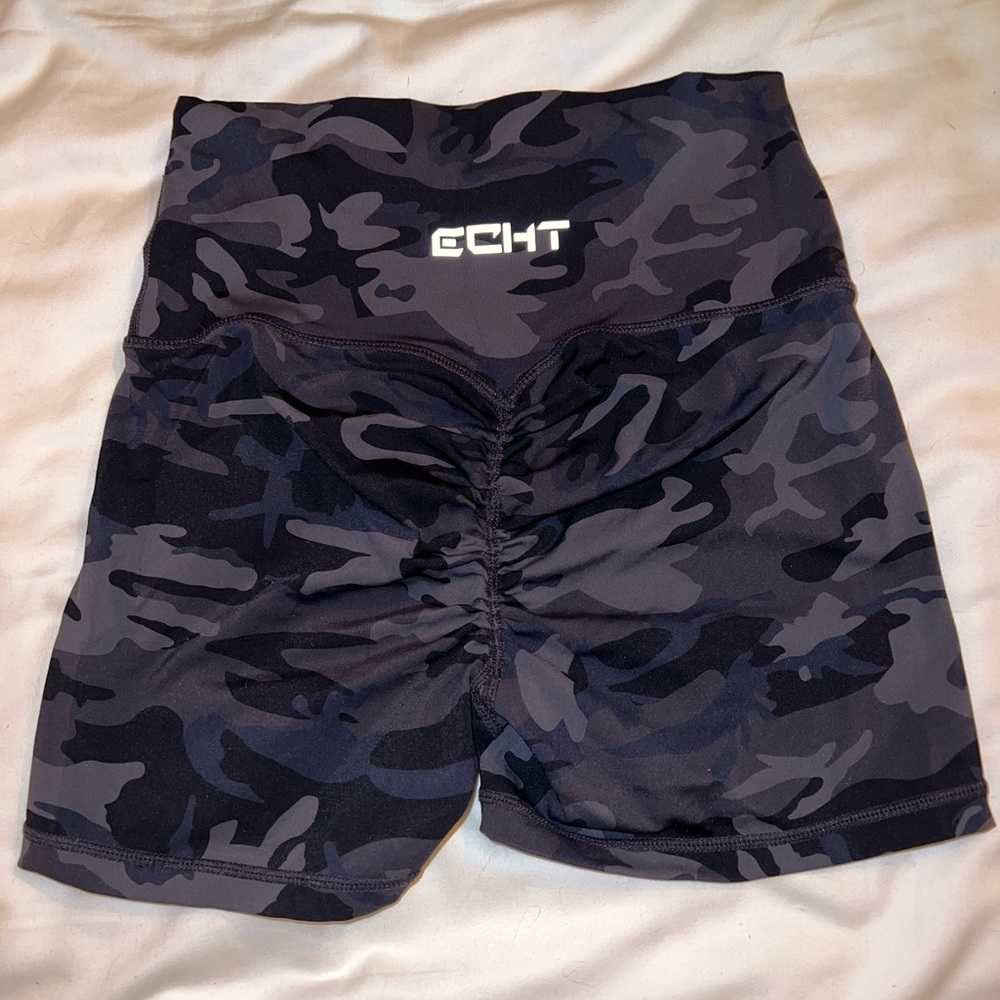 Echt Apparel athletic shorts in grey camo size small
